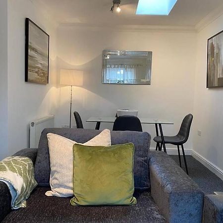 Alicia Newport By Mia Living 2 Bedroom Apartment With Dedicated Parking Newport (Gwent) Exterior photo